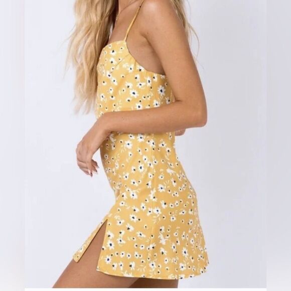 Princess Polly Dawson Yellow Floral Sleeveless Mini Dress With Slit Size 10 - Picture 2 of 10